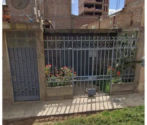 Casa como terreno en venta