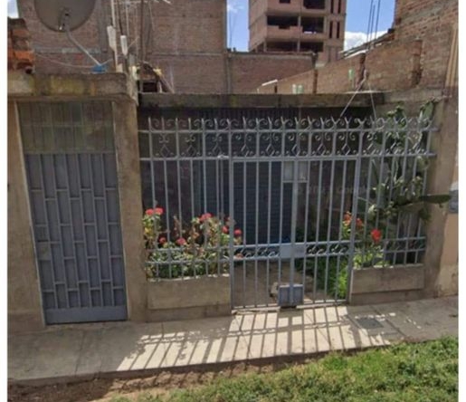 Casa como terreno en venta