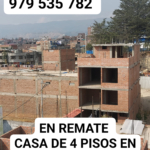 UNA CASA DE 4 PISOS